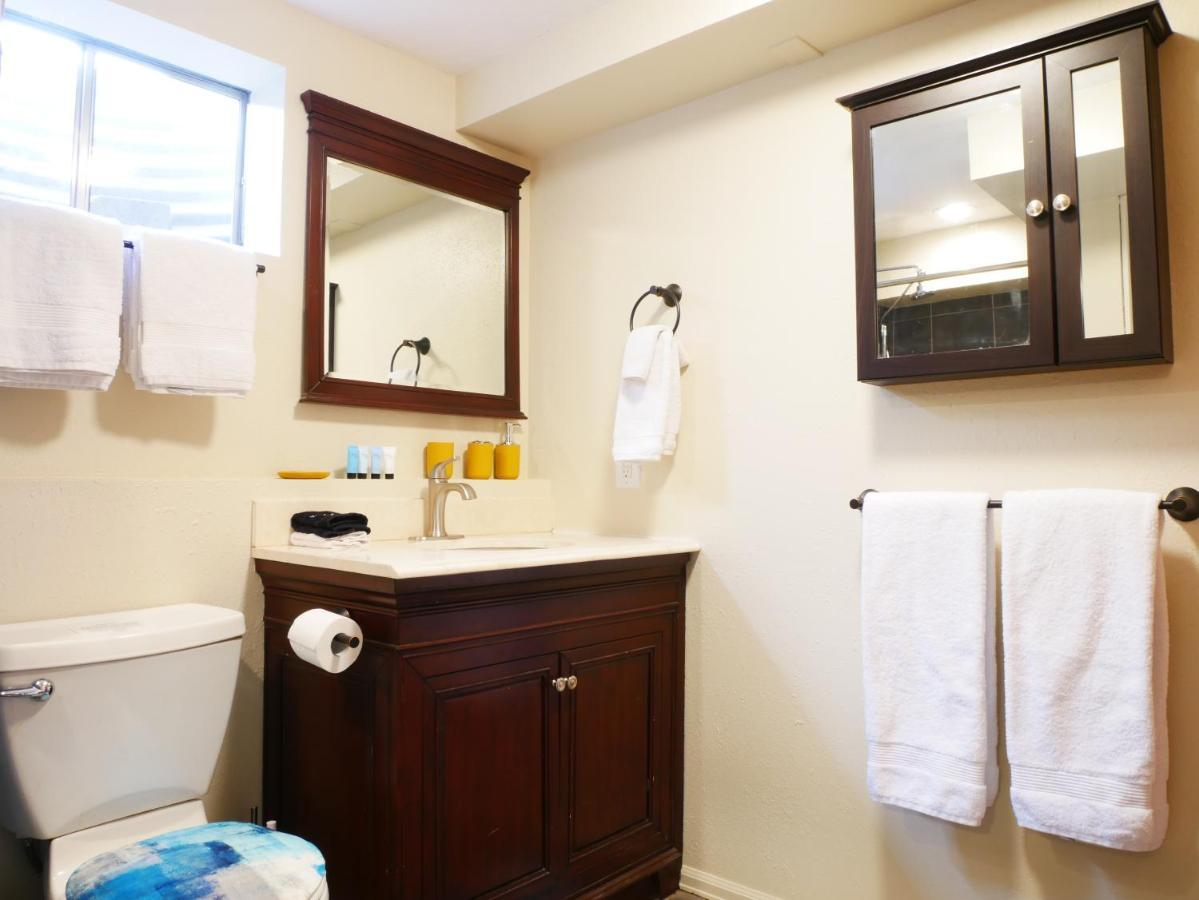 Private Basement, Bath, Living Area In Morrison Apartment Екстериор снимка